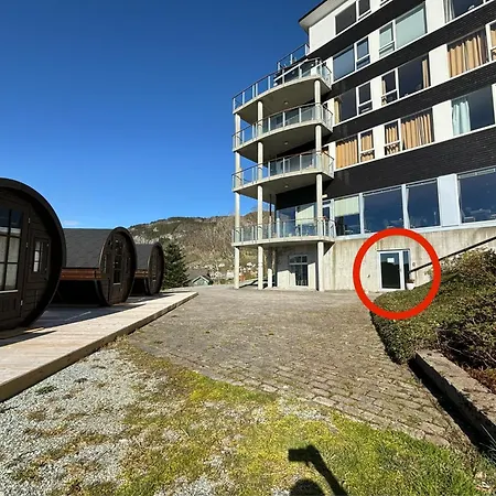 Rezort Sleeping Barrel Smaken Av Ryfylke Event As, Drives Ikke Som Hjelmeland