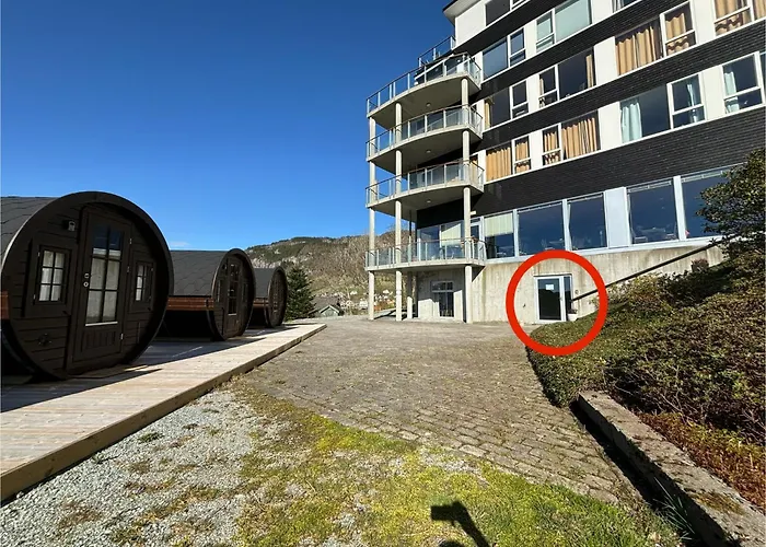 Semesteranläggning (resort) Sleeping Barrel Smaken Av Ryfylke Event As, Drives Ikke Som Hjelmeland